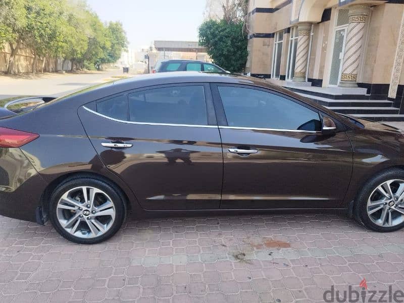 Hyundai Elantra 2018 12