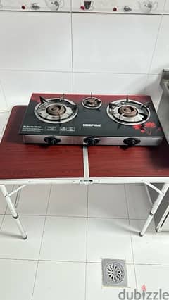 Cooker with cylinder 