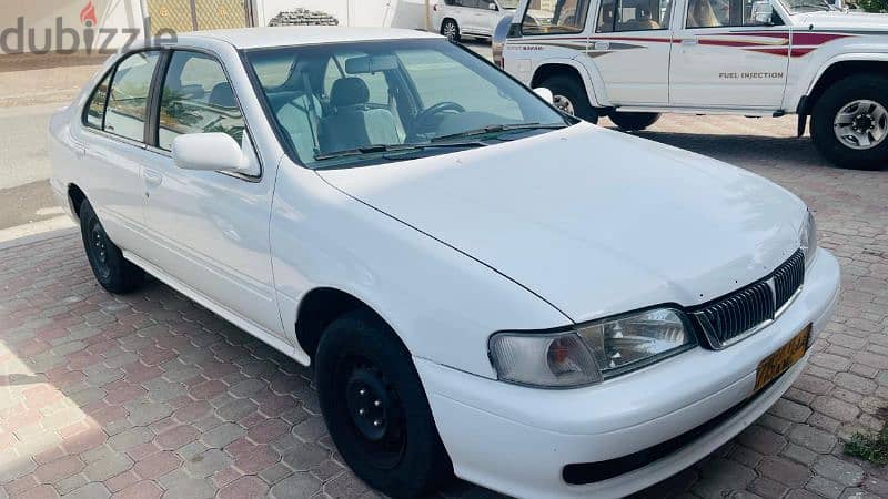 Nissan Sunny 2000 0