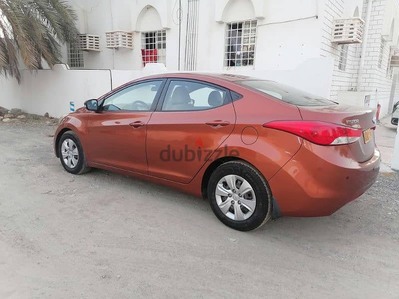 Hyundai Elantra 2012 1.8 cc هونداي النترا وكاله عمان نظيف جدا 2