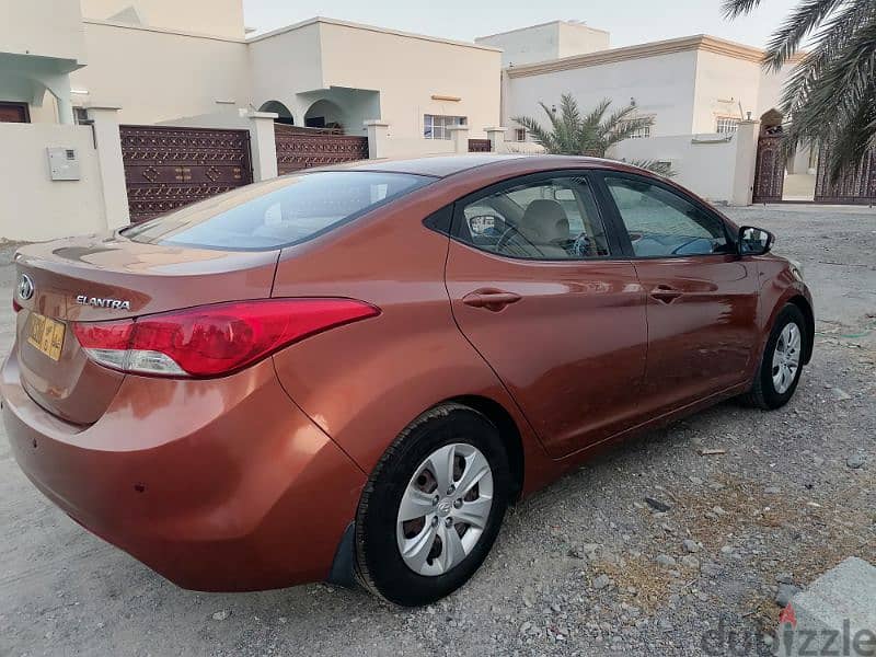 Hyundai Elantra 2012 1.8 cc هونداي النترا وكاله عمان نظيف جدا 3