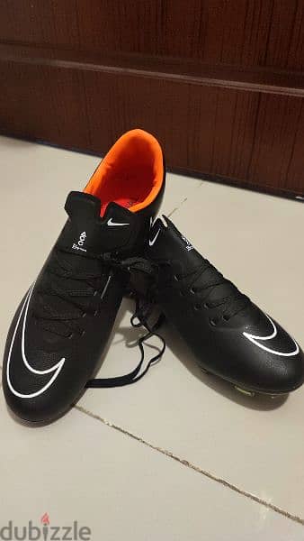 Football shoes 0