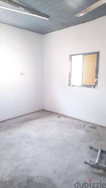 A popular house in Muttrah, area 230 square meters, has been renovated 7