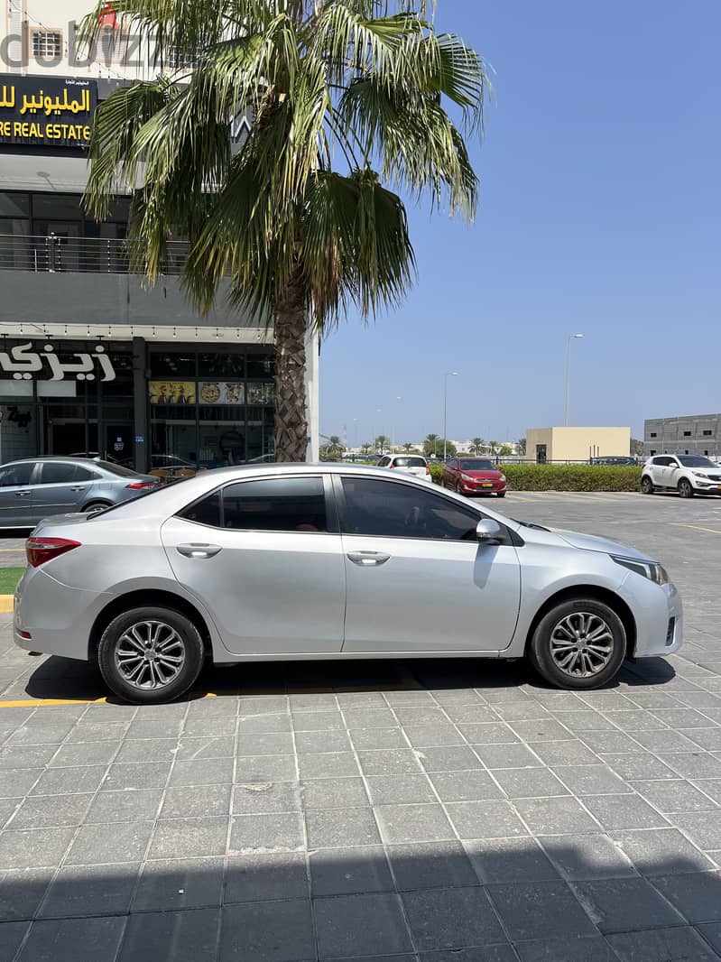 Toyota Corolla 2015 1.6 XLi 5