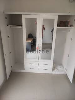 4 door cupboard