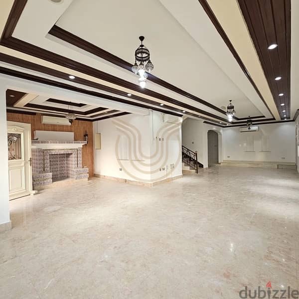 Spacious villa in Al-Azaiba, price 450 OMR 1