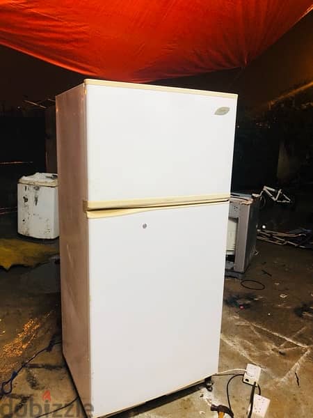 refrigerator Toshiba big size 2