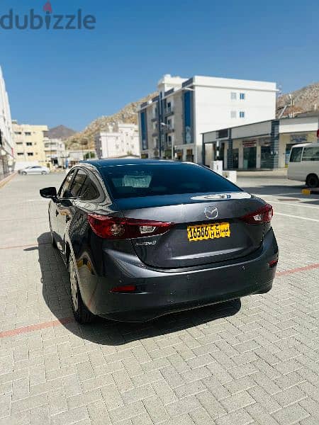 Mazda 3 2019 8