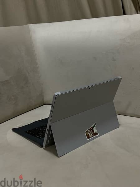 Microsoft Surface laptop and tablet // للبيع بشكل عاجل و قابل للتفاوض 2