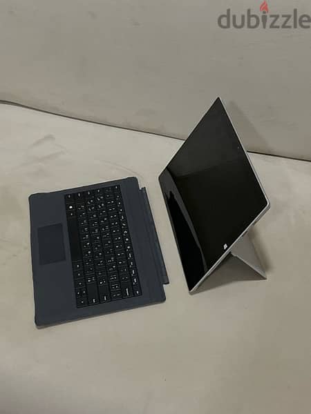 Microsoft Surface laptop and tablet // للبيع بشكل عاجل و قابل للتفاوض 3