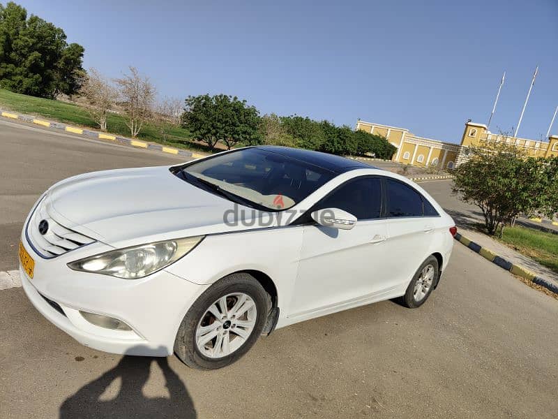 Hyundai Sonata 2011 1