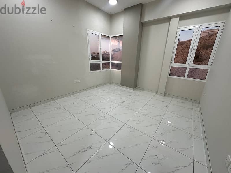 beautiful 2 BD Apartment  in ghubrah 250 4