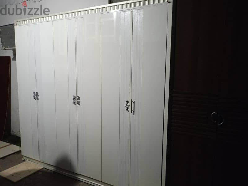 6 doors cupboard for sale 1