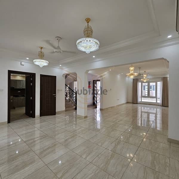 Luxury villa in Madinat al illam, price 650 OMR 1