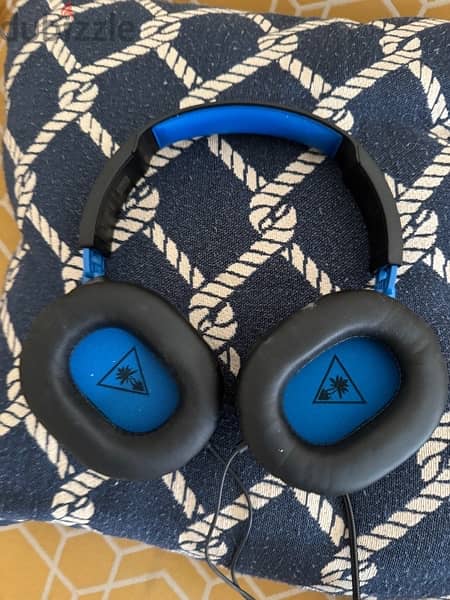 turtle beach headphones round wire in great condition 4