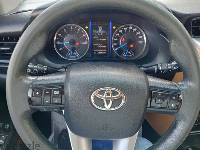 Toyota Fortuner 2019 gcc oman V4 agency service till today 9