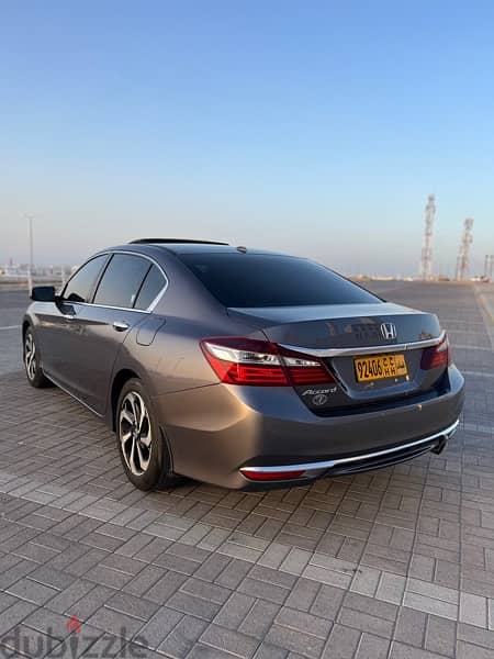 Honda Accord 2016 4