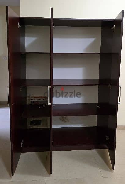 3 Door Wardrobe in Good Condition 3