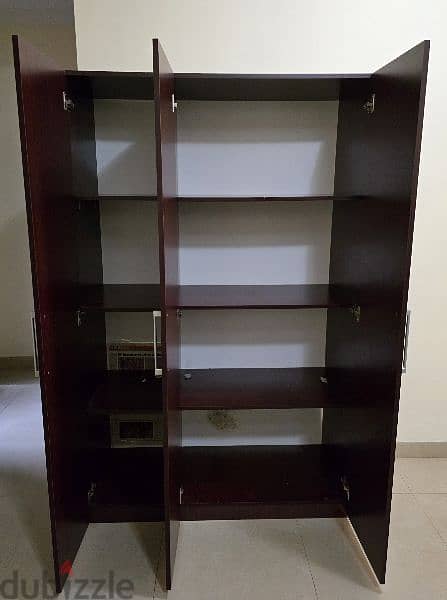 3 Door Wardrobe in Good Condition 4