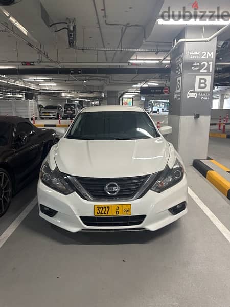 Nissan Altima 2018 4