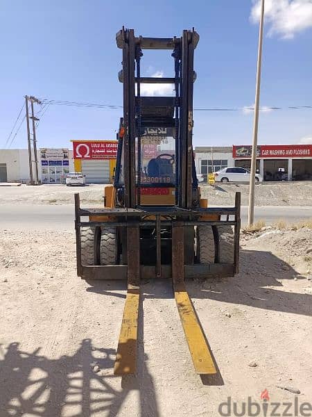 7 ton caterpillar forklift 2