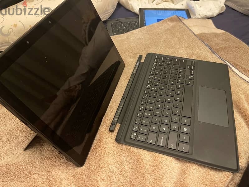 Dell Latitude 5290 2-in-1 1