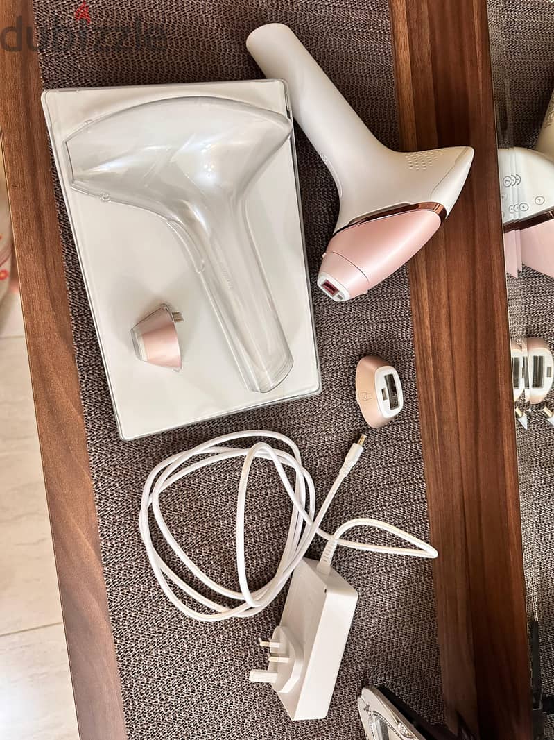 Philips LUMEA SERIES Cordless IPL Hair Removal Device,Gold/White 4