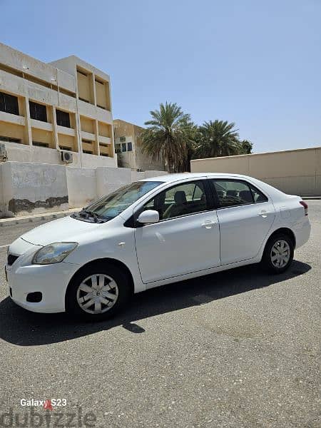 Toyota Yaris 2012 5