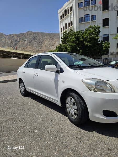 Toyota Yaris 2012 6