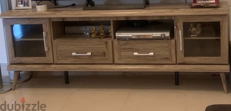 TV cabinet (as good as new). 0