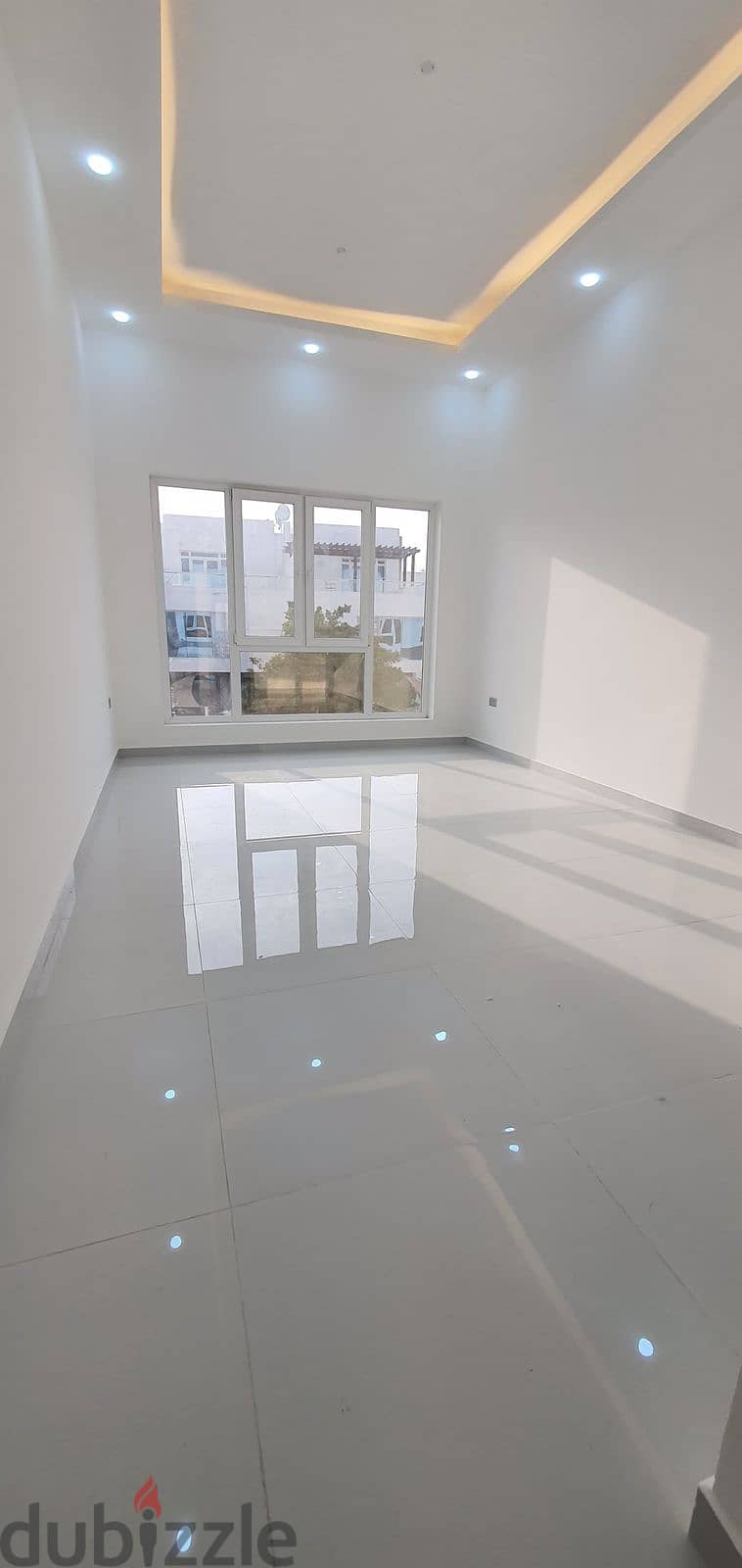 RV67 - 5 BHK BRAND NEW MODERN VILLA IN AZAIBAH 12