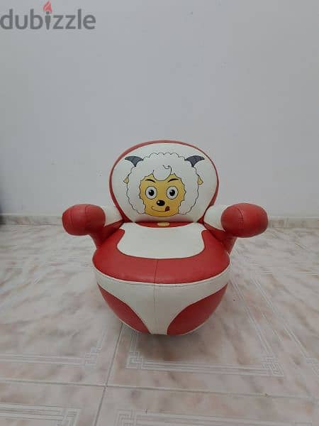 Heavy rolling chair for children 3