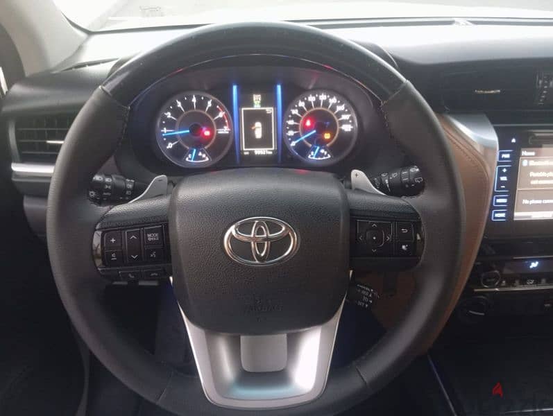 Toyota Fortuner 2019 7