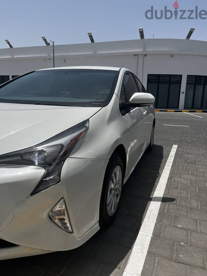 Toyota Prius 2017 Hybrid 4