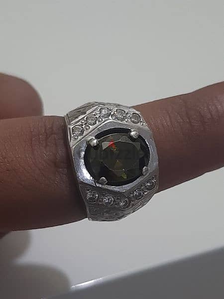 Silver Ring With Zircon Stone For Sale Location Al Amarat للبيع 1