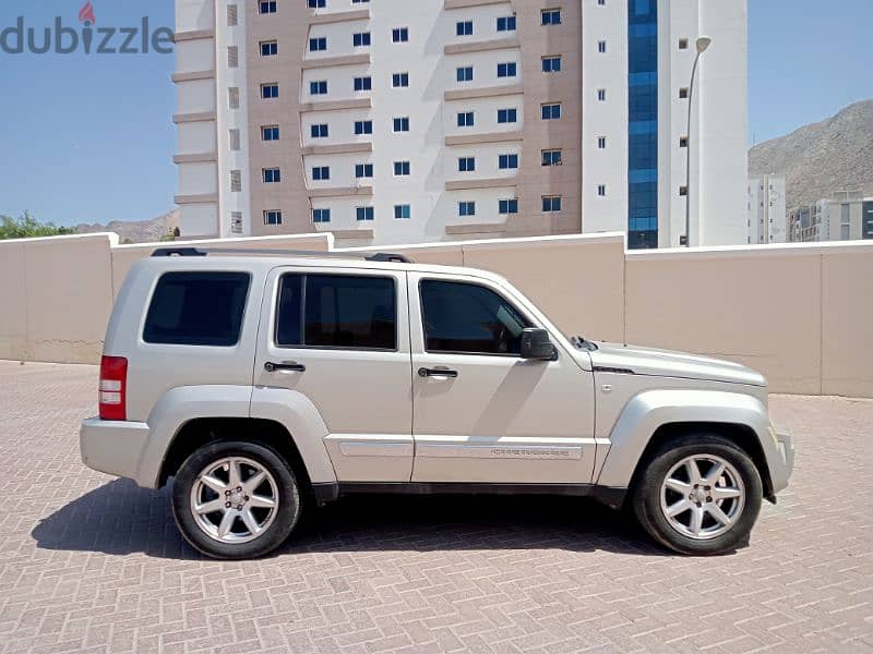 No. 1 Jeep Cherokee 2009 Oman 1