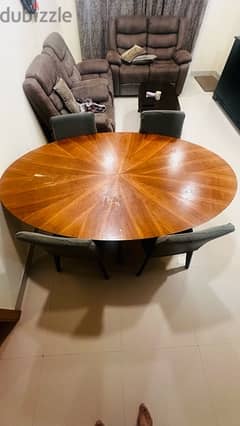 Oval Dining Table with 4 chairs