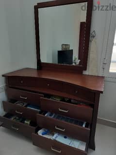 Dressing table in good condition