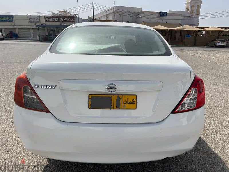 Nissan Sunny 2013 1