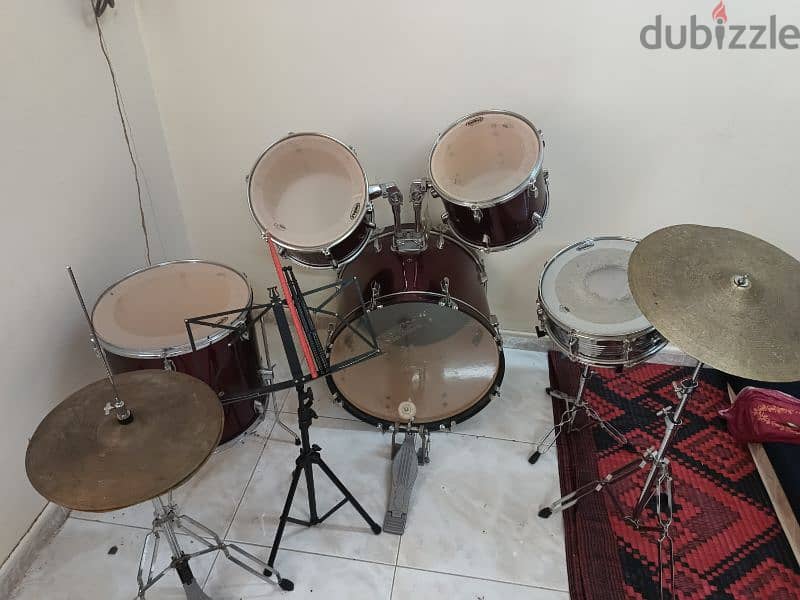 Acoustic-Drum-Sets. 1