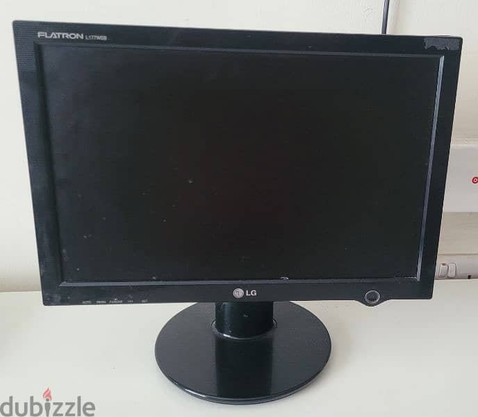 17 Inch Led Flatron monitor 0