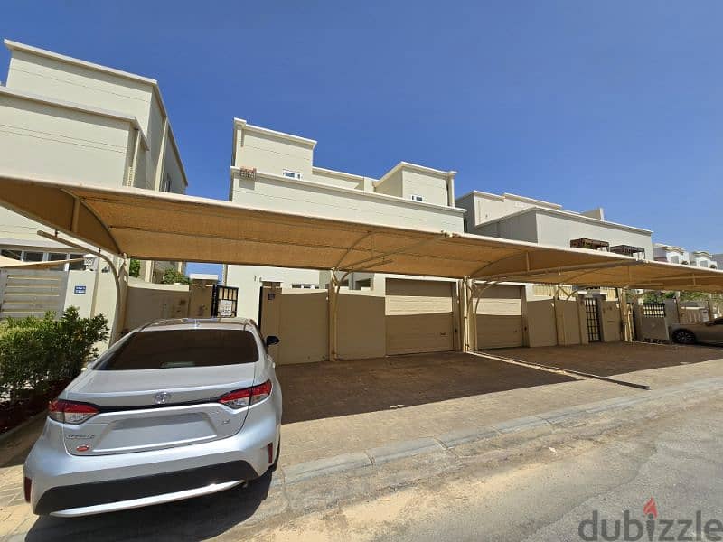 4 BR + Maid Room At North Mawaleh 0