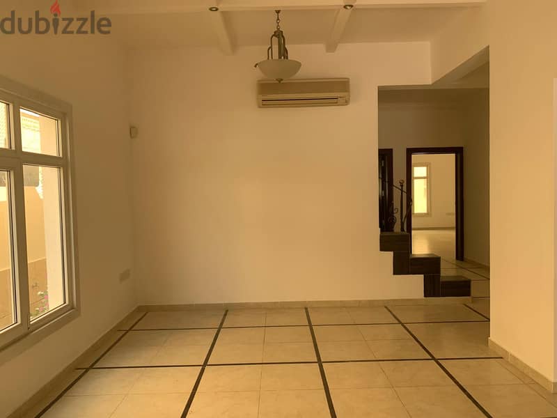 6BHK villa close the beach located al hail north golden square 0