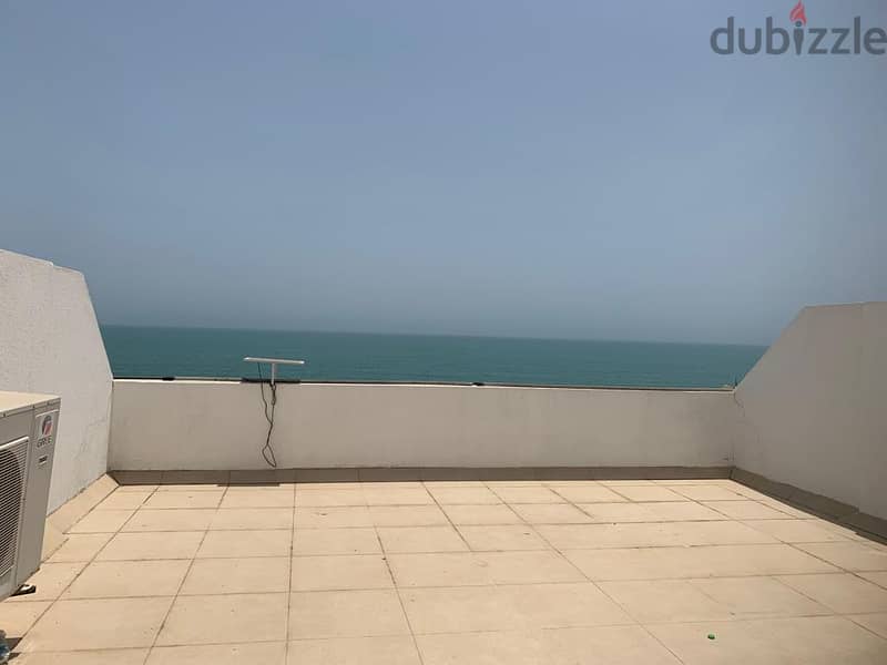 amazing villa facing the beach for rent in alhail north 4