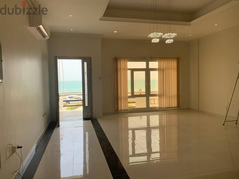 amazing villa facing the beach for rent in alhail north 4