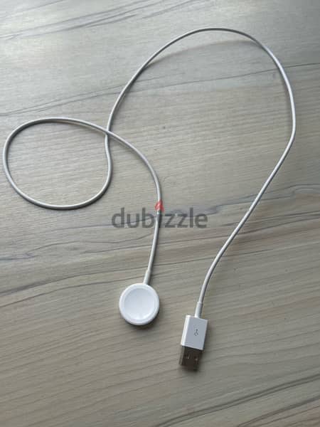 Apple Watch Series 6 44mm with charger and 7 bands 8