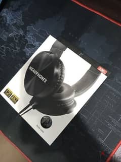 Brand new headphones (black) negotiable