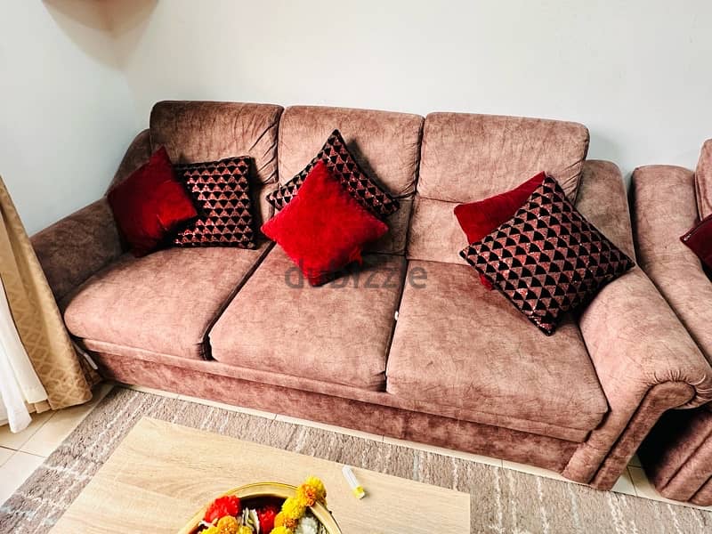 sofa for sell 3