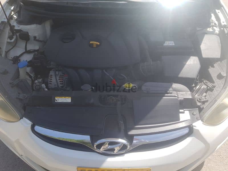 Hyundai Elantra 2012 3