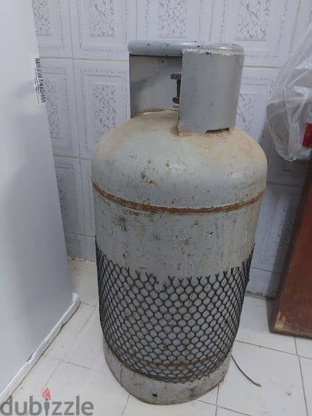 USED GAS CYLINDER 0